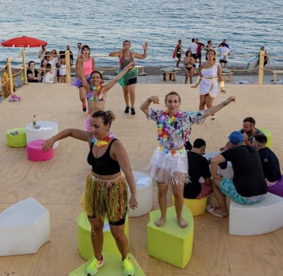 Serata di danza e animazione sul lungomare