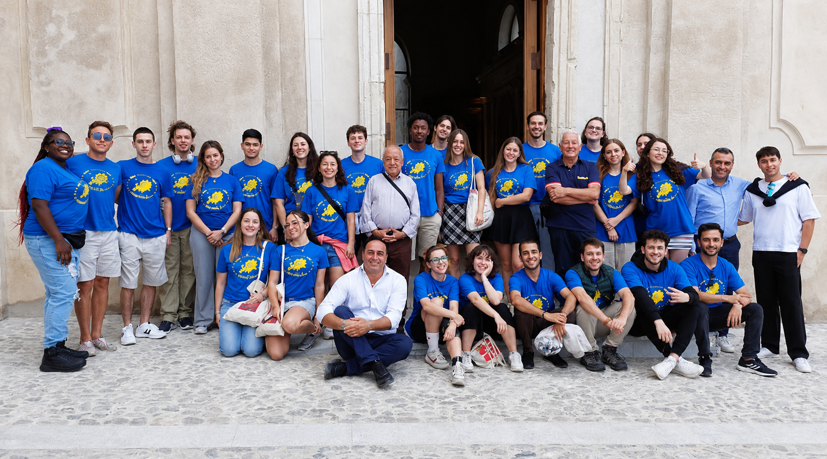 Il team di volontari di Roccella+